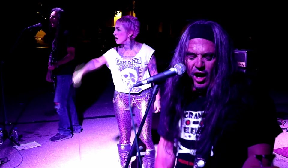 Τσαμπουκαλεμένο Punk n Roll στο AN club