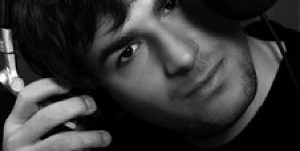Ο Γιάννης Τουμπάνος του 95.2 Athens DeeJay στο e-tetRadio