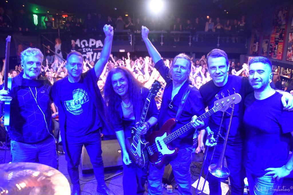 Τα Μωρά στη Φωτιά επιστρέφουν στο Κύτταρο