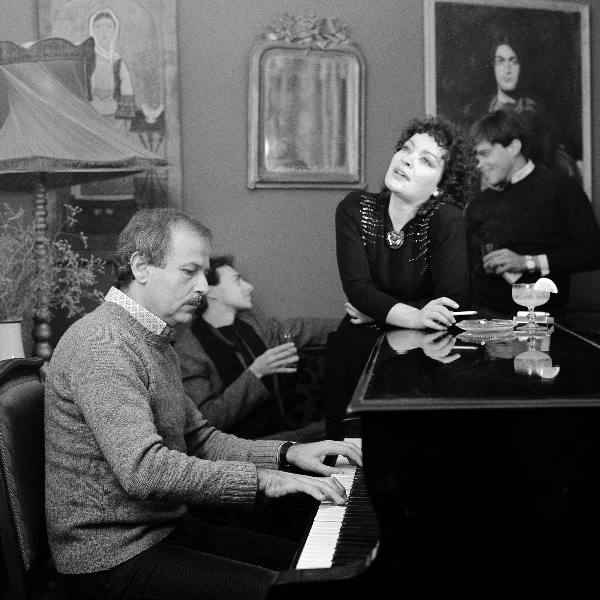 Η Τάνια Τσανακλίδου τιμά το έργο του Γιάννη Σπανού 