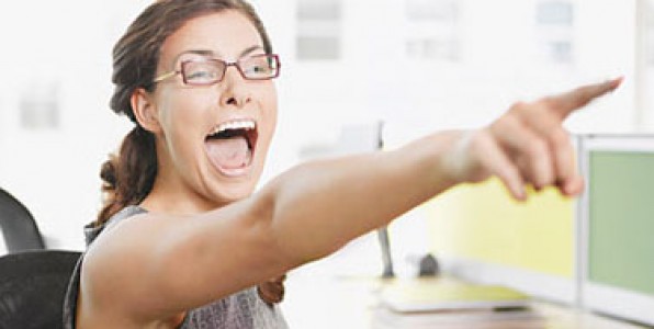 Απολύθηκαν 9 ηχολήπτες στον «Derti 98.6» και τον «Sfera 102.2»