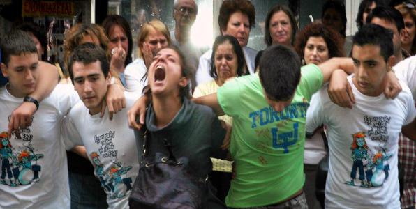 Είμαι η Μαρία και ΔΕΝ είμαι καλά!