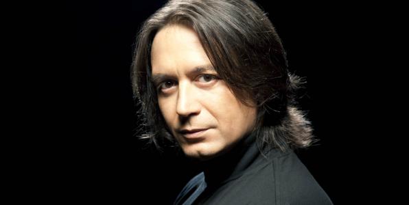 «Οι πολιτικοί που κυβέρνησαν αυτή τη χώρα τα τελευταία 40 χρόνια θα πρέπει σύντομα να λογοδοτήσουν»