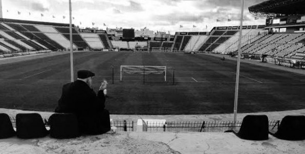 Ρε μαλάκα, για την ΑΕΚ θα φτιάξεις καμιά ταινία;