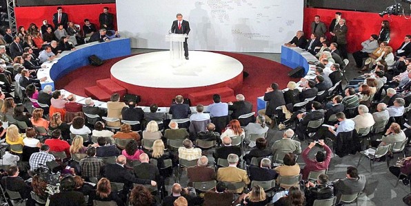 Μετά θα σώσει την Ελλάδα ο Ανδρέας Λοβέρδος. Πρώτα κάνει εκπομπή!