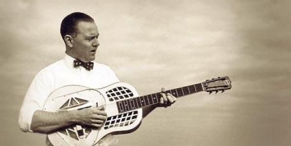 C.W.Stoneking στο Fuzz