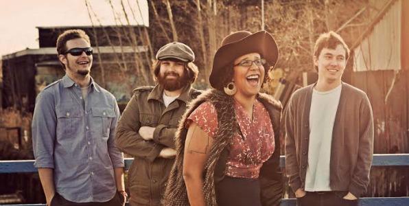 «Kosmos FM, Live» με Calexico και Alabama Shakes