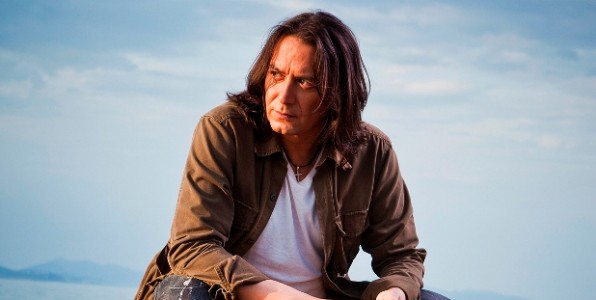 Γιάννης Κότσιρας: «Αυτό που θα μείνει στο τέλος είναι οι ανθρώπινες σχέσεις»